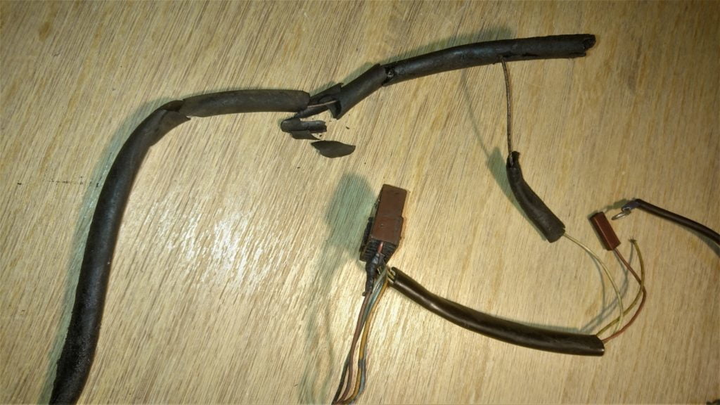 Kablo demetinde yaşa bağlı aşınma yalıtımı