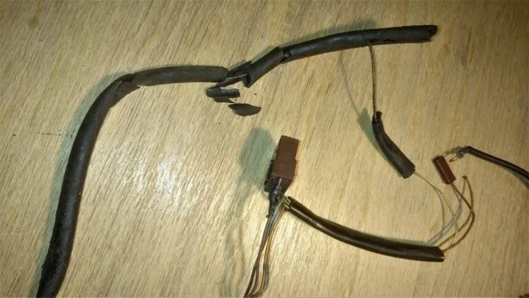 Verschleiß des Kabelbaums, altersbedingte Isolierung