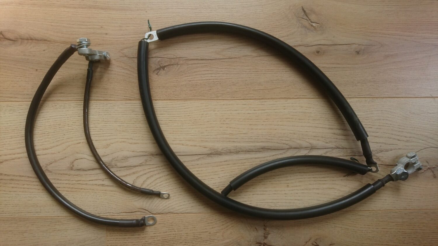 Custom made battery cable set for Traction Avant