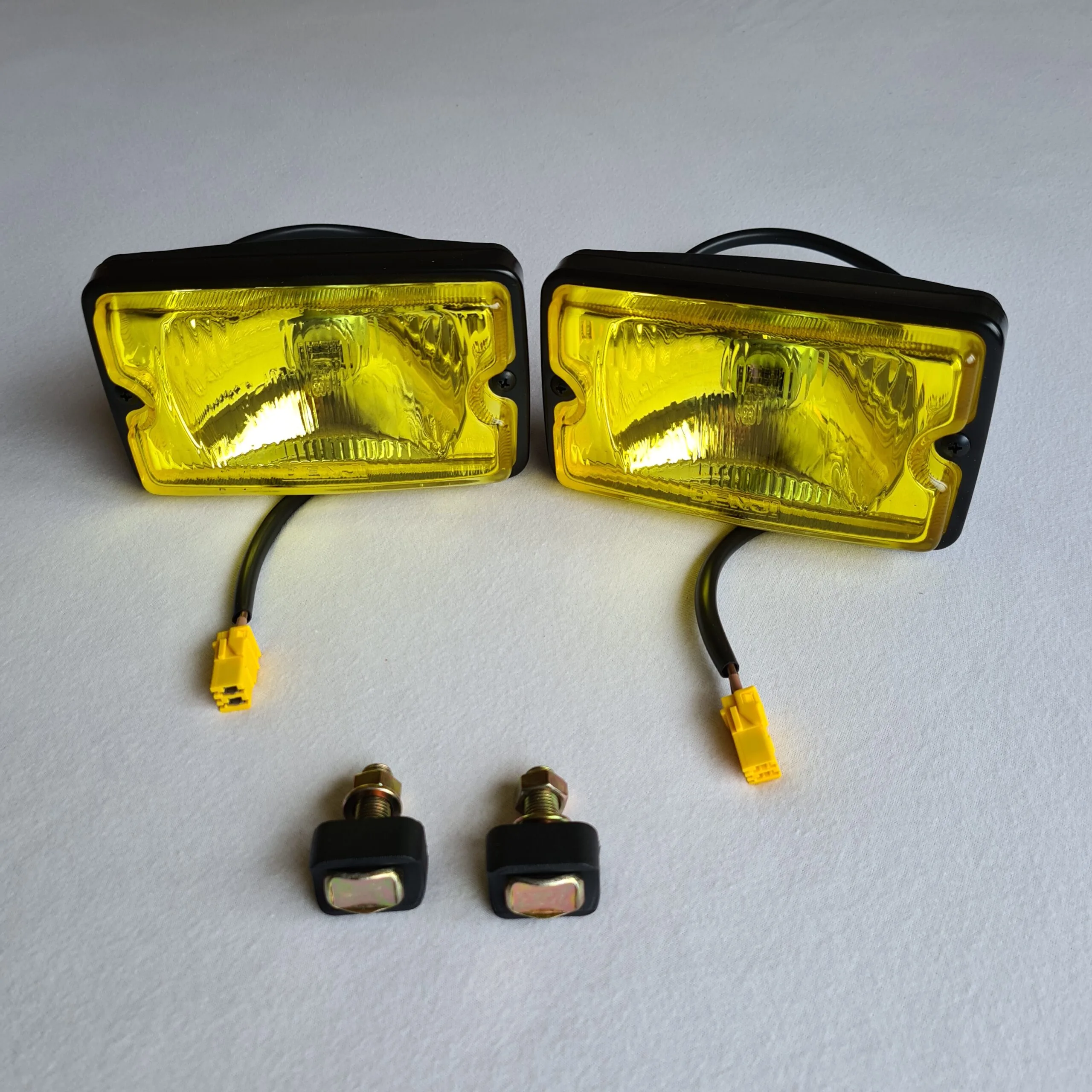 Verstraler lampenset met nieuwe kabelboom voor Peugeot 205 GTI / CTI, XS, Gentry, Roland Garros en meer - Gele reflector / geel glas | SKS