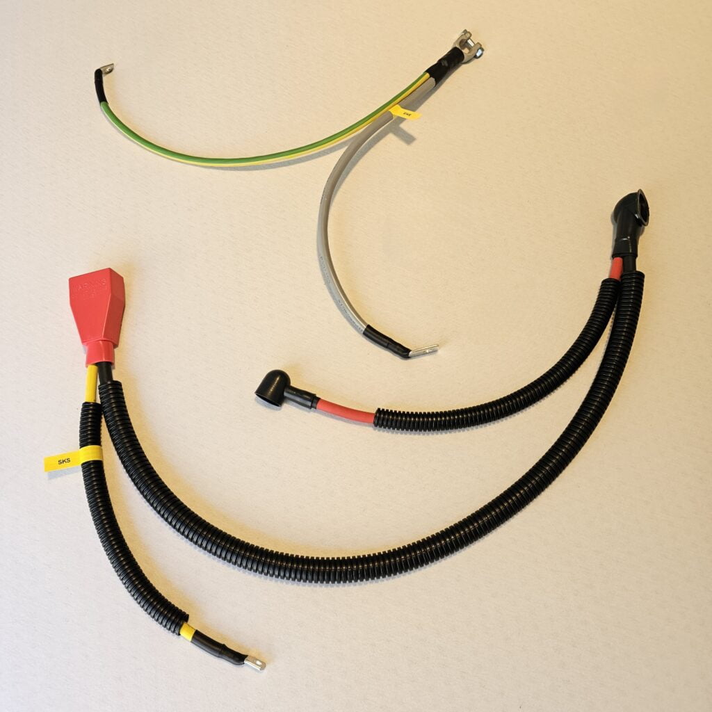 Set di cavi della batteria Peugeot 205 GTI / CTI fase 2 | SKS