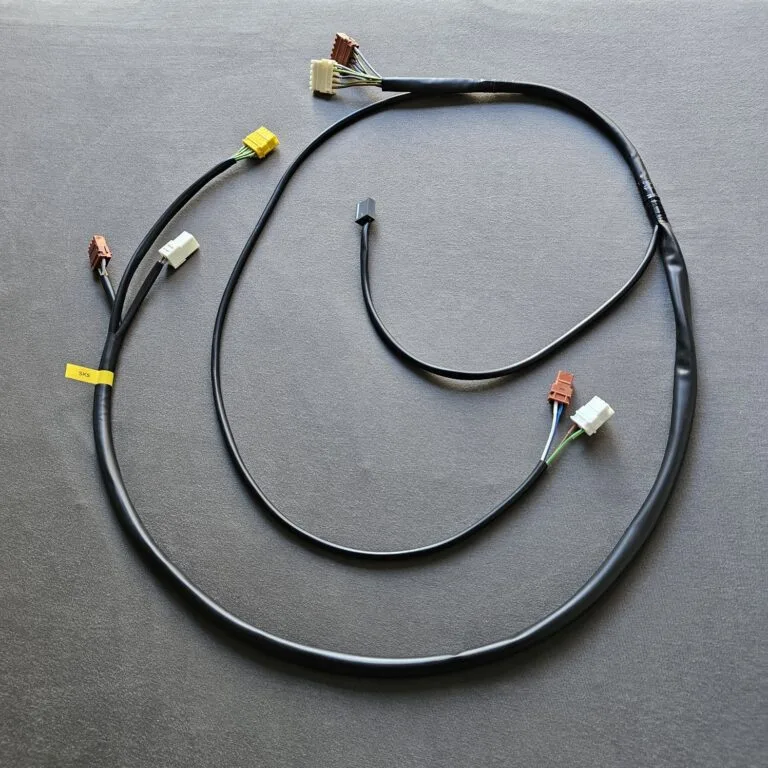 Left door door harness Peugeot 205 | SKS